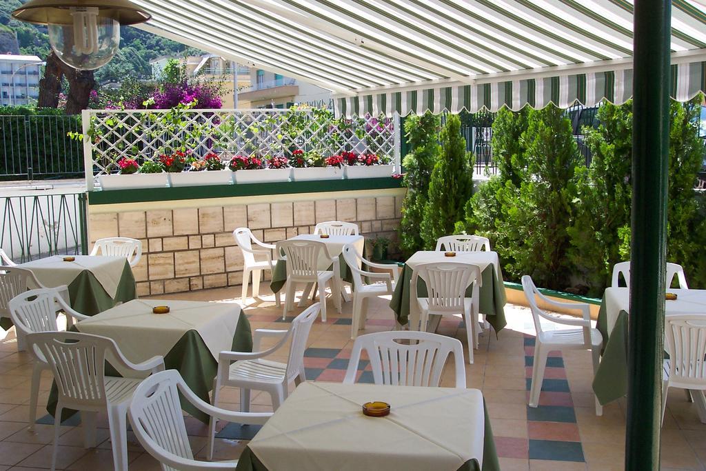 Hotel Viola Gaeta Exterior foto